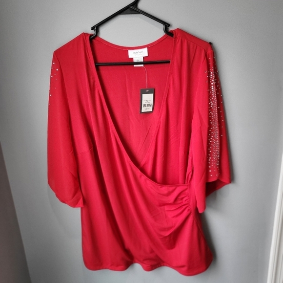 Avenue Tops - NWT Avenue Red sequined sleeve blouse